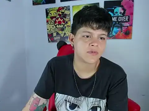 Snapshot of _ian_sweet chatting on December 17, 7:42 pm ian sweet online show from December 17, 7:42 pm