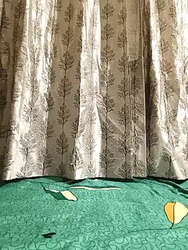 Snapshot of paro22_sex chatting on June 6, 4:33 pm paro22 sex online show from June 6, 4:33 pm