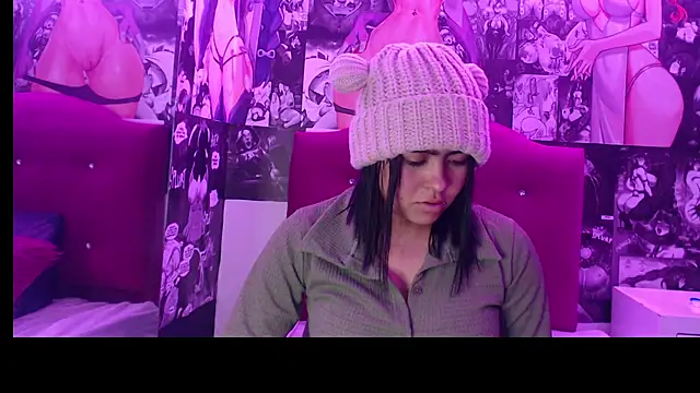 Snapshot of mia_violet8 chatting on November 30, 11:09 pm mia violet8 online show from November 30, 11:09 pm