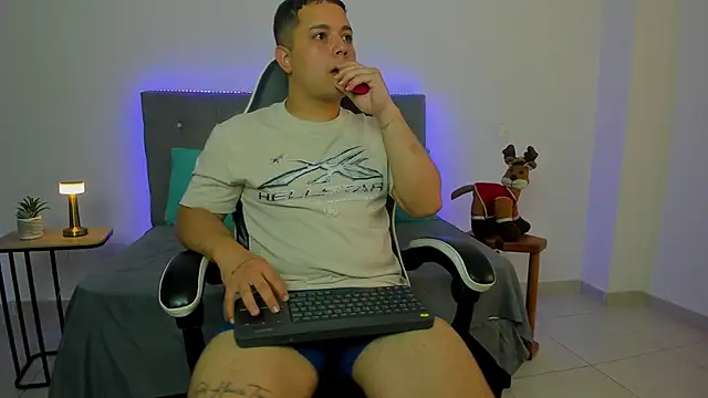 bry hill online show from November 27, 1:24 pm