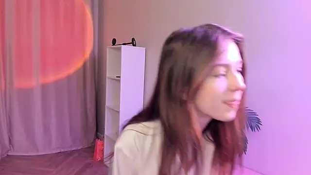 Snapshot of BetteSelbe chatting on February 13, 5:31 pm BetteSelbe online show from February 13, 5:31 pm