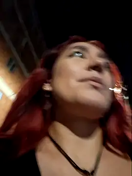 Snapshot of Eveeelyn25 chatting on November 22, 2:43 am Eveeelyn25 online show from November 22, 2:43 am