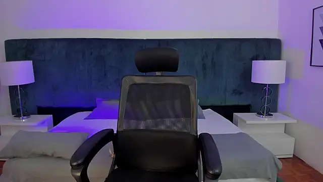 CleoColliva  online show from December 23, 4:10 am