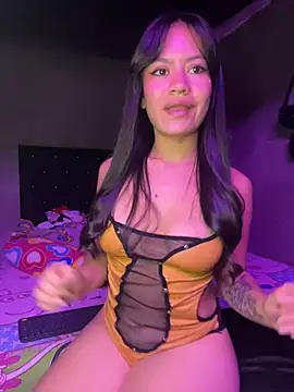 Snapshot of GiiaaFox chatting on December 2, 6:03 pm GiiaaFox online show from December 2, 6:03 pm