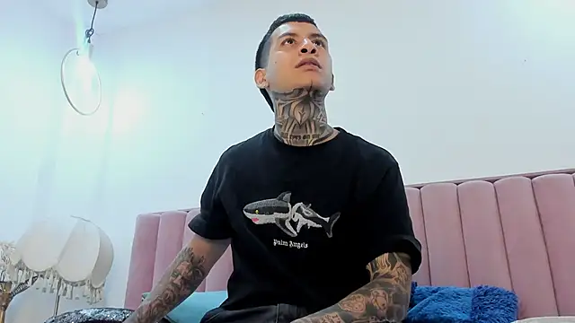 Andrew sanders68 online show from January 6, 7:50 pm