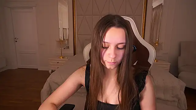 TinyNatalie online show from March 10, 9:53 pm