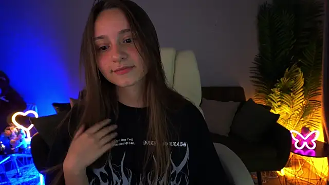 TinyNatalie online show from July 10, 8:22 pm