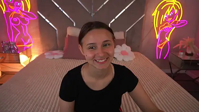 TinyNatalie online show from July 27, 1:29 pm