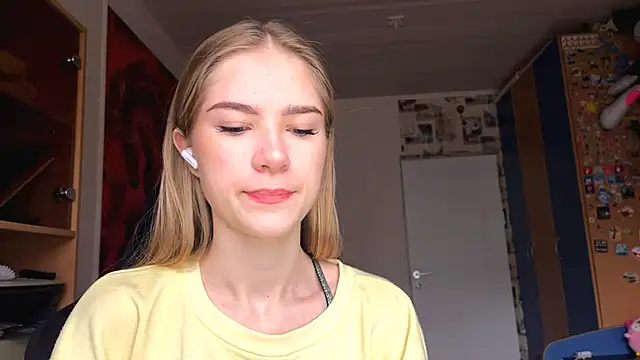 JesicaMortensen online show from December 3, 8:12 am