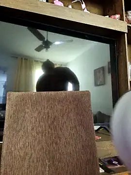 alejandromartinez18 online show from March 14, 4:12 pm