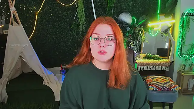 StaceyJensen online show from December 3, 5:37 am