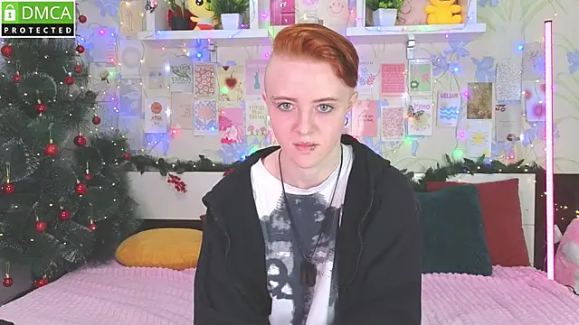 Snapshot of sSugarRush chatting on December 3, 3:32 pm sSugarRush online show from December 3, 3:32 pm