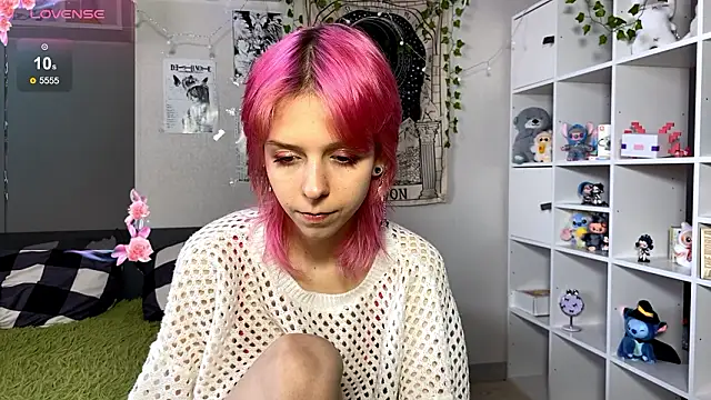 Snapshot of FairyLuna chatting on March 11, 10:10 am FairyLuna online show from March 11, 10:10 am