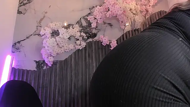 Kitty Bms  online show from February 11, 2:05 am