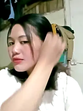 Snapshot of lynae-0 chatting on December 14, 1:27 pm lynae-0 online show from December 14, 1:27 pm