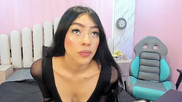 Snapshot of DAKOTA_SAKURA chatting on December 2, 1:05 pm DAKOTA SAKURA online show from December 2, 1:05 pm