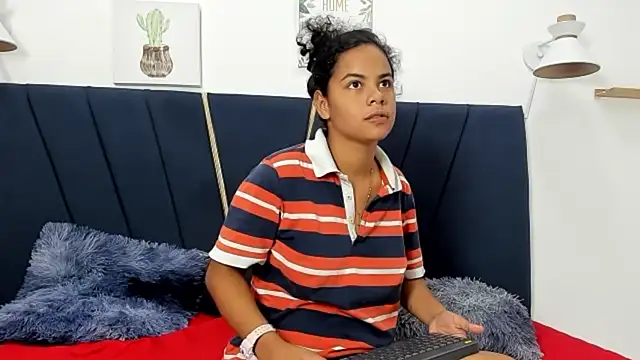 naomi x0 online show from December 16, 3:06 pm