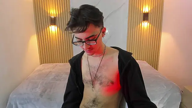 Snapshot of Im_Dayros chatting on November 26, 7:48 pm Im Dayros online show from November 26, 7:48 pm