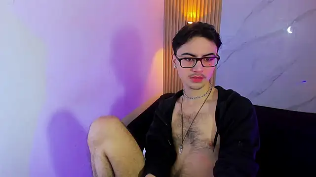 Snapshot of Im_Dayros chatting on December 14, 3:34 am Im Dayros online show from December 14, 3:34 am