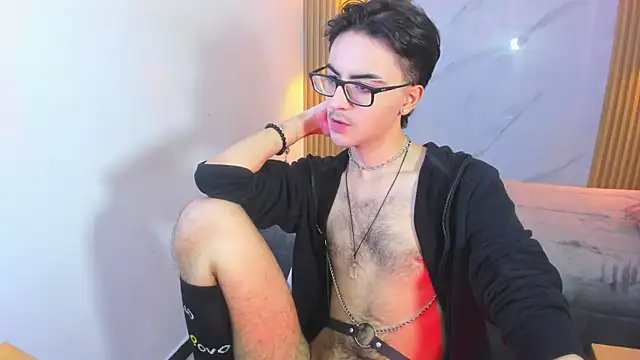 Snapshot of Im_Dayros chatting on December 15, 3:33 am Im Dayros online show from December 15, 3:33 am