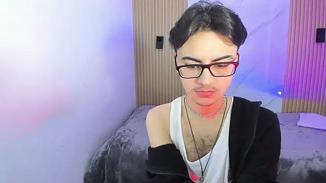 Snapshot of Im_Dayros chatting on December 18, 3:56 am Im Dayros online show from December 18, 3:56 am