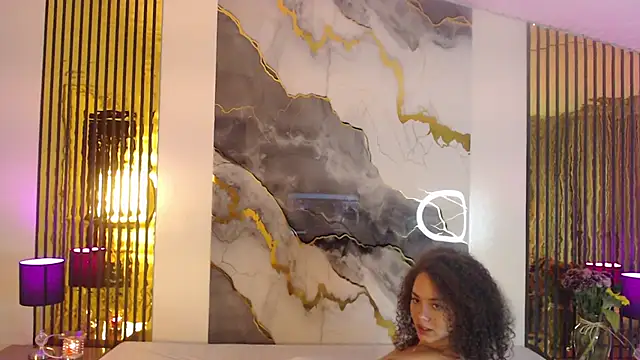 Snapshot of MiticaBrennet_ chatting on January 7, 4:15 am MiticaBrennet online show from January 7, 4:15 am