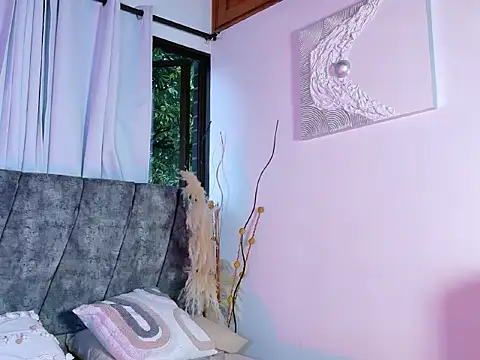 MiaBlumm  online show from December 20, 11:28 am