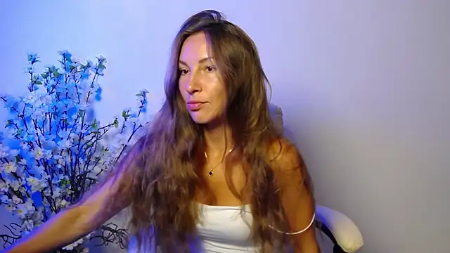 Brandy Gem online show from August 8, 9:11 am