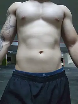 Snapshot of Valerious180 chatting on June 19, 4:00 pm Valerious180 online show from June 19, 4:00 pm