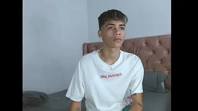 Snapshot of ALEXX_BOOY chatting on November 24, 5:29 am ALEXX BOOY online show from November 24, 5:29 am