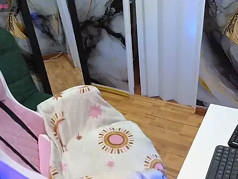 Snapshot of SHIZUKA_WET chatting on December 5, 3:15 am SHIZUKA WET online show from December 5, 3:15 am