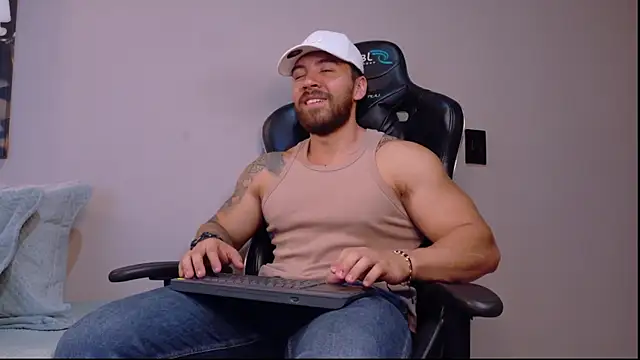 owen seth1 online show from May 25, 7:31 pm