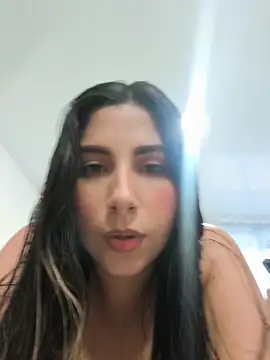Catalina ramos online show from May 4, 9:00 pm