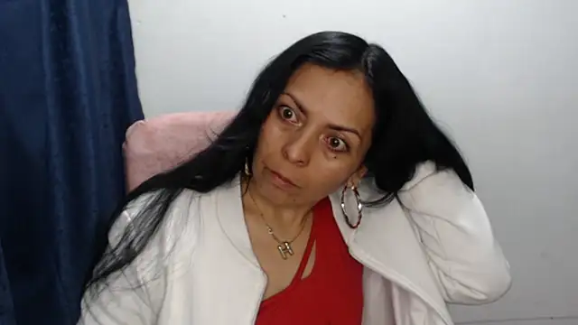 Paolahotty online show from February 18, 12:06 am