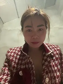 Snapshot of meganmeo chatting on February 14, 3:58 am meganmeo online show from February 14, 3:58 am