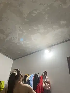 Snapshot of meganmeo chatting on February 18, 1:40 pm meganmeo online show from February 18, 1:40 pm