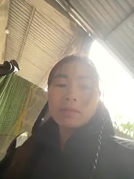 Snapshot of meganmeo chatting on February 19, 1:56 am meganmeo online show from February 19, 1:56 am