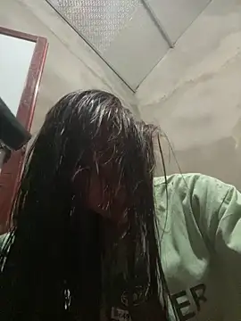 Snapshot of meganmeo chatting on March 2, 2:35 pm meganmeo online show from March 2, 2:35 pm