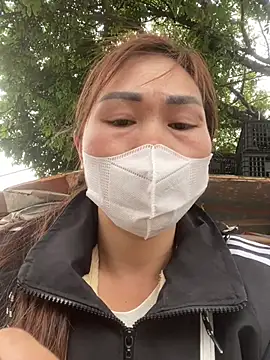 Snapshot of meganmeo chatting on March 6, 8:22 am meganmeo online show from March 6, 8:22 am