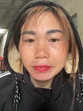 Snapshot of meganmeo chatting on March 8, 2:04 am meganmeo online show from March 8, 2:04 am