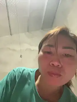 Snapshot of meganmeo chatting on March 12, 5:24 am meganmeo online show from March 12, 5:24 am