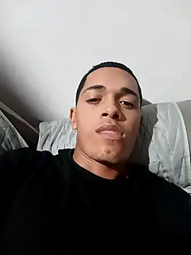 Snapshot of Ruan34635 chatting on March 23, 1:42 am Ruan34635 online show from March 23, 1:42 am