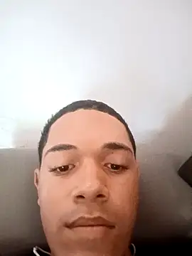 Snapshot of Ruan34635 chatting on March 29, 10:48 am Ruan34635 online show from March 29, 10:48 am