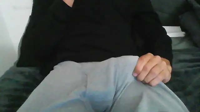 Snapshot of latinman7944 chatting on March 2, 6:36 am latinman7944 online show from March 2, 6:36 am