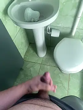 maiconsilva30- online show from February 5, 11:59 am