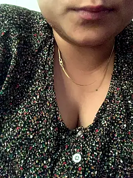 Snapshot of hotladki5 chatting on December 3, 9:07 am hotladki5 online show from December 3, 9:07 am