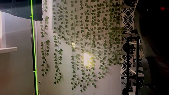 Snapshot of helgicuteness chatting on February 17, 11:40 am helgicuteness online show from February 17, 11:40 am