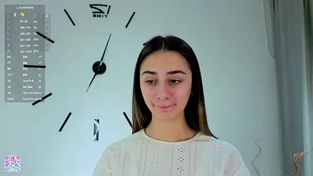 Snapshot of MableHort chatting on December 14, 4:18 am MableHort online show from December 14, 4:18 am