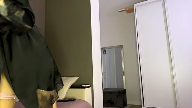 stellaqt online show from November 29, 1:25 pm