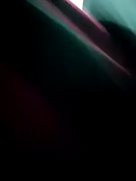 Snapshot of ParejaOcultaXX chatting on November 25, 10:32 pm ParejaOcultaXX online show from November 25, 10:32 pm